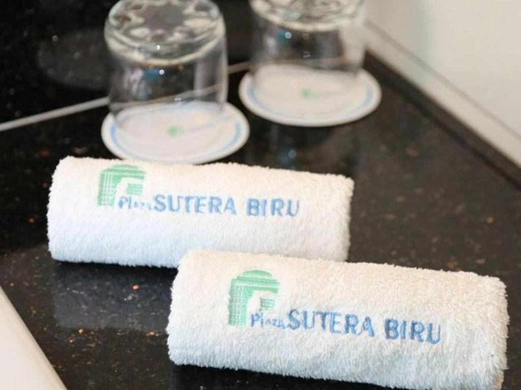 Plaza Sutera Biru Hotel Kuala Belait Exteriör bild